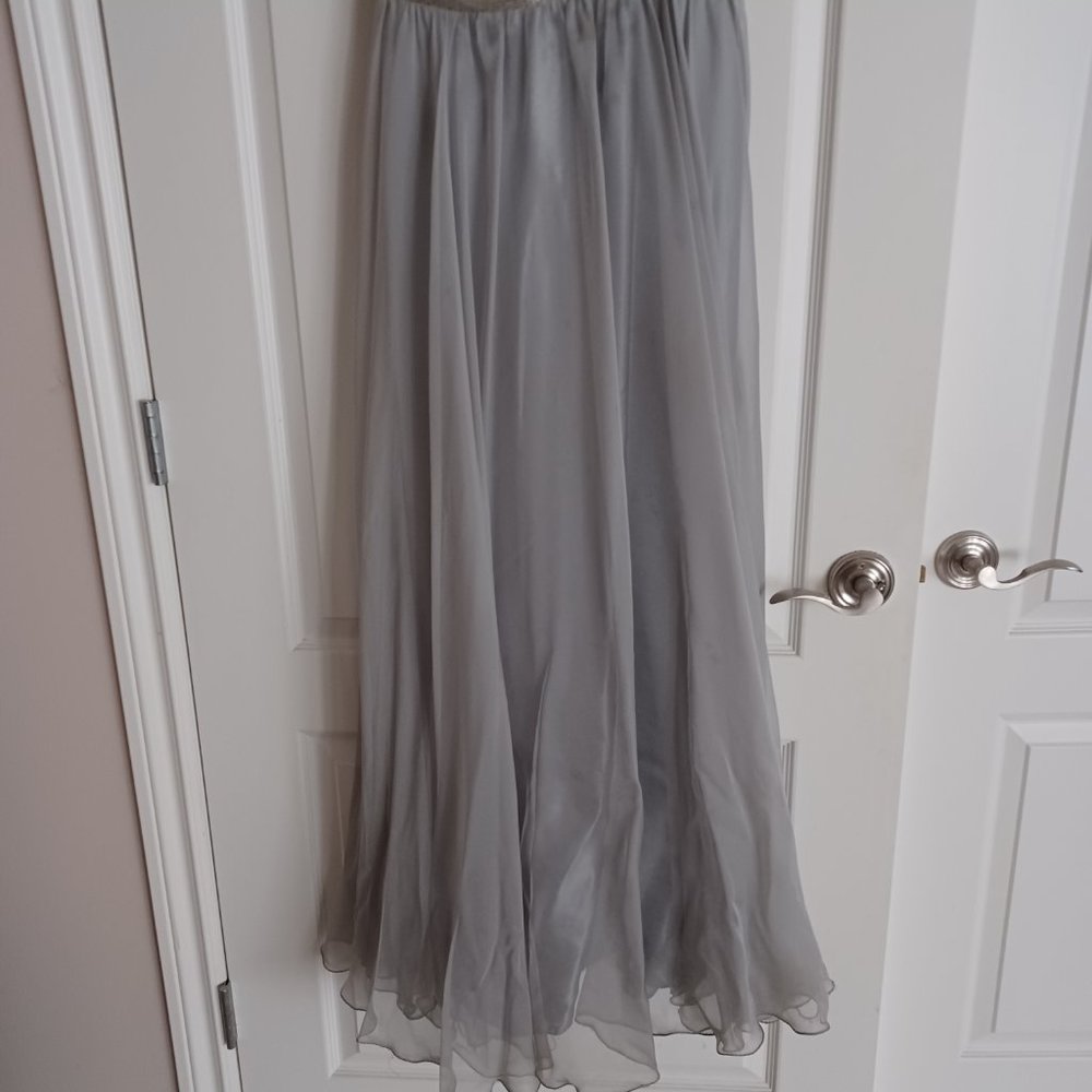 Dress - Picture 5 of 8